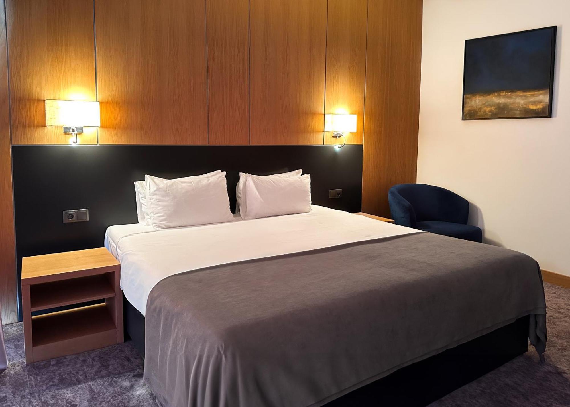 Gazda Hotel&Restaurant - Self Chek-In Jesenice  Esterno foto